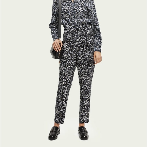 SCOTCH & SODA, small Joshy High-Rise Tapered Cargo Trousers. - Picture 8 of 16